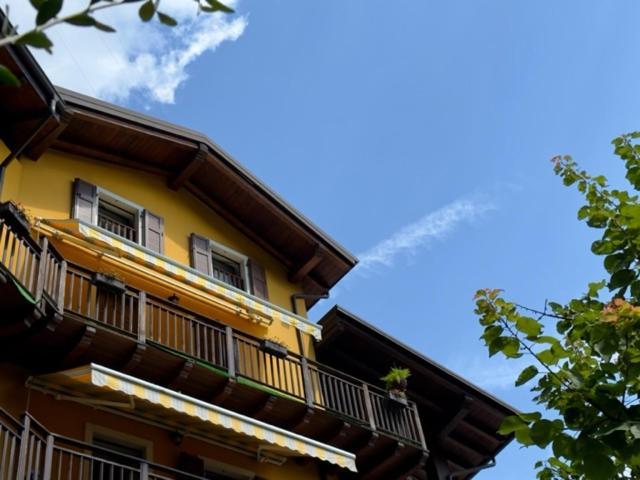 Appartement Alloggio Turistico Molu à Gavazzo Nuova Extérieur photo